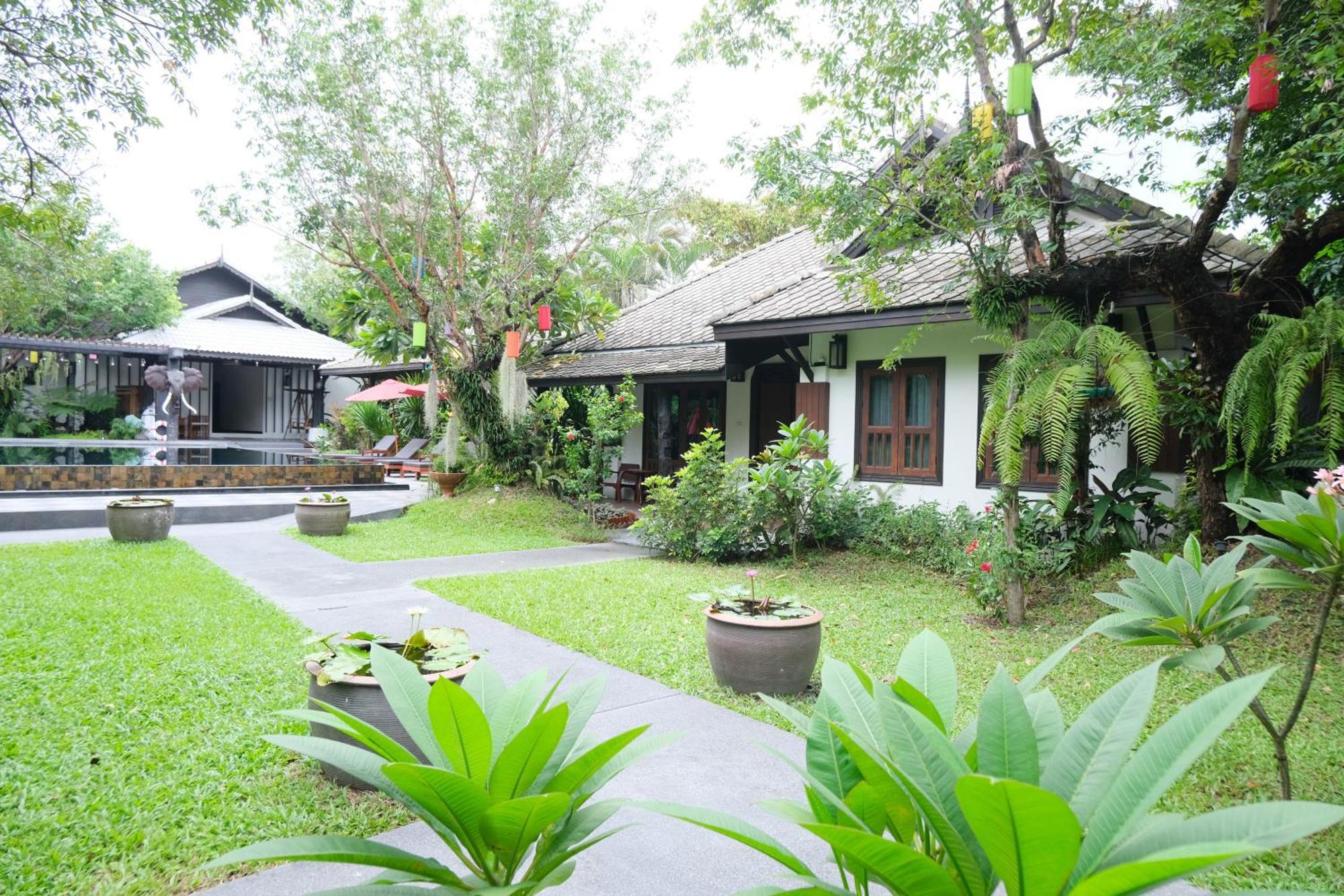 Vimarn Kaew Village And Resort Chiang Mai Exterior photo