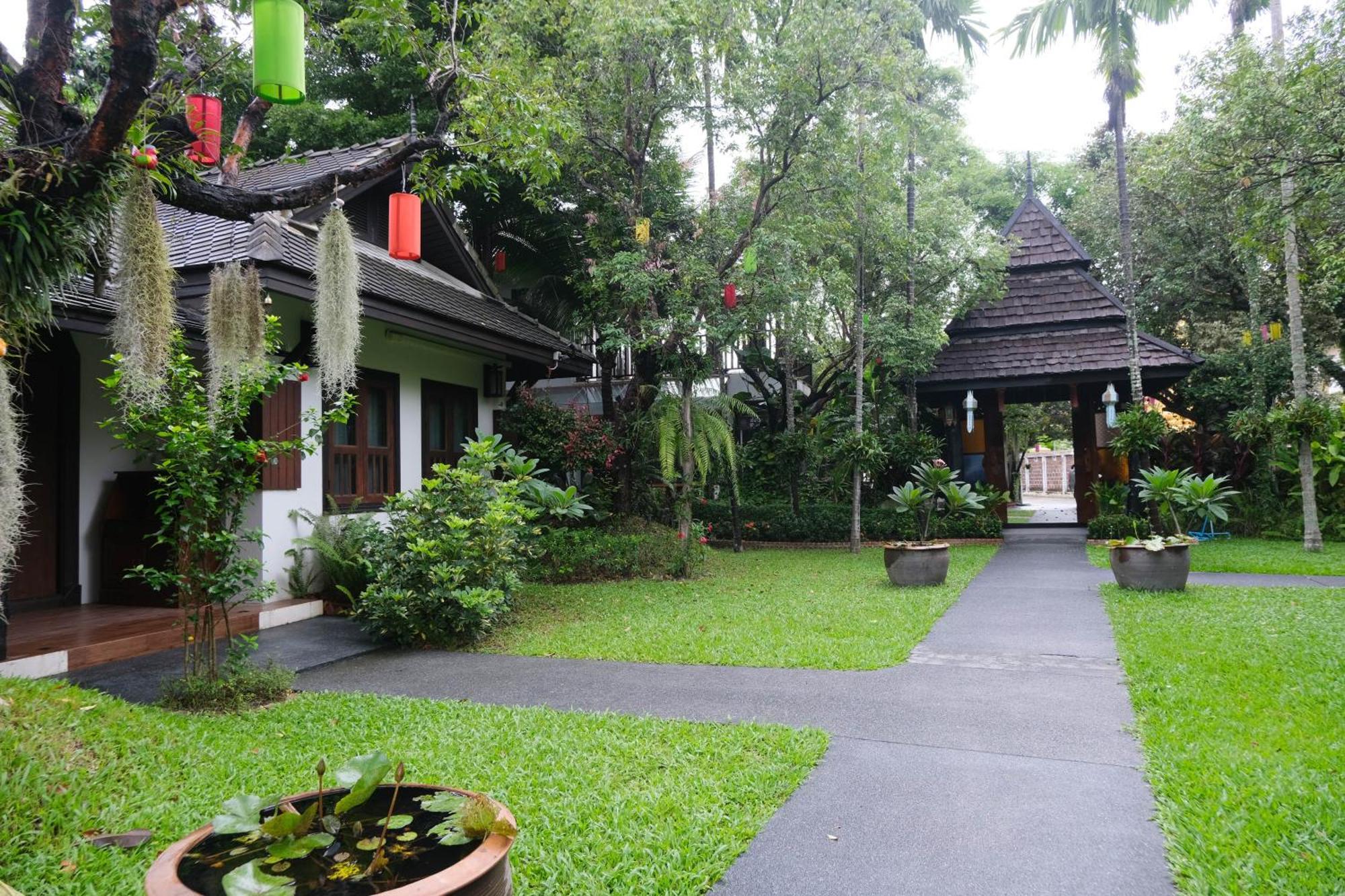 Vimarn Kaew Village And Resort Chiang Mai Exterior photo